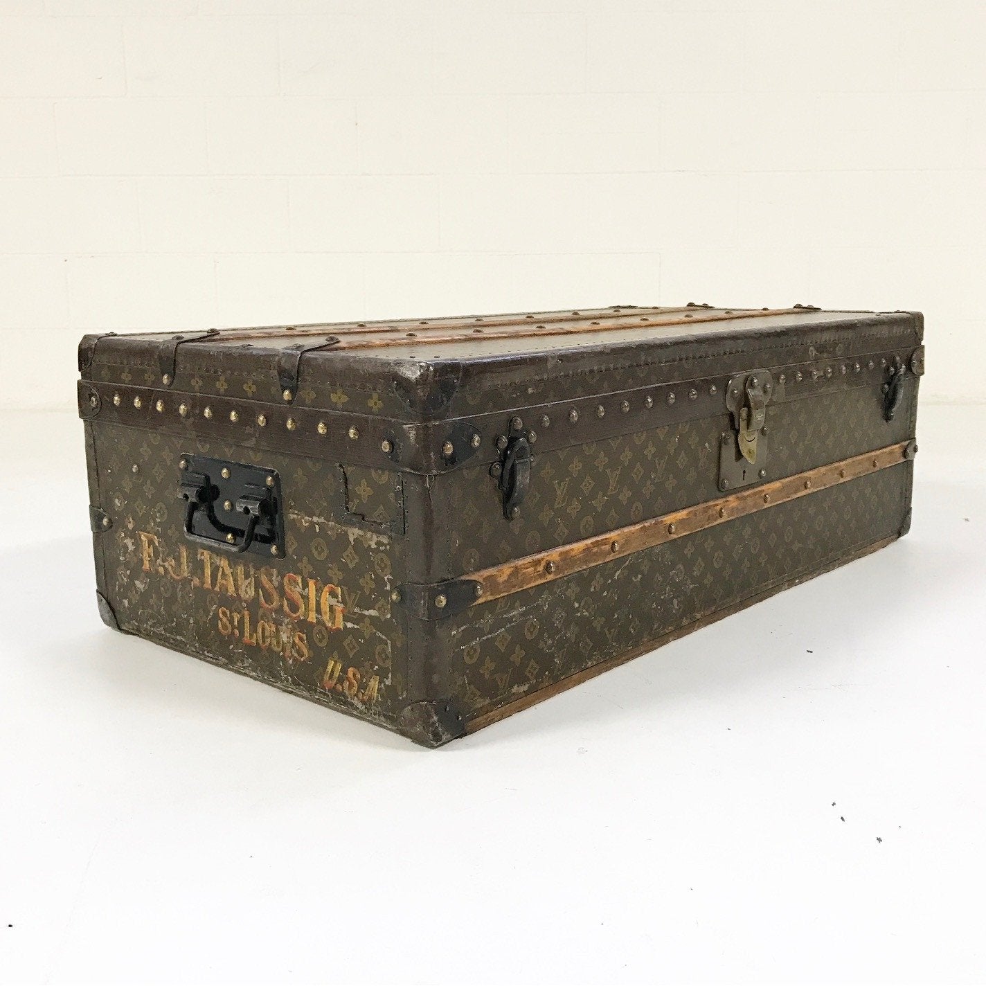 Louis Vuitton Trunk