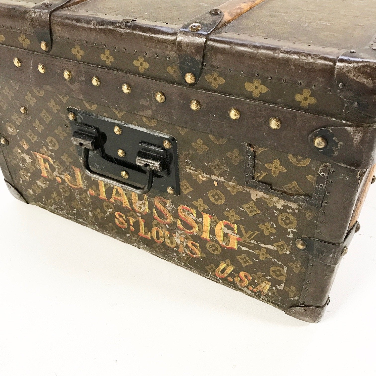 Louis Vuitton Trunk