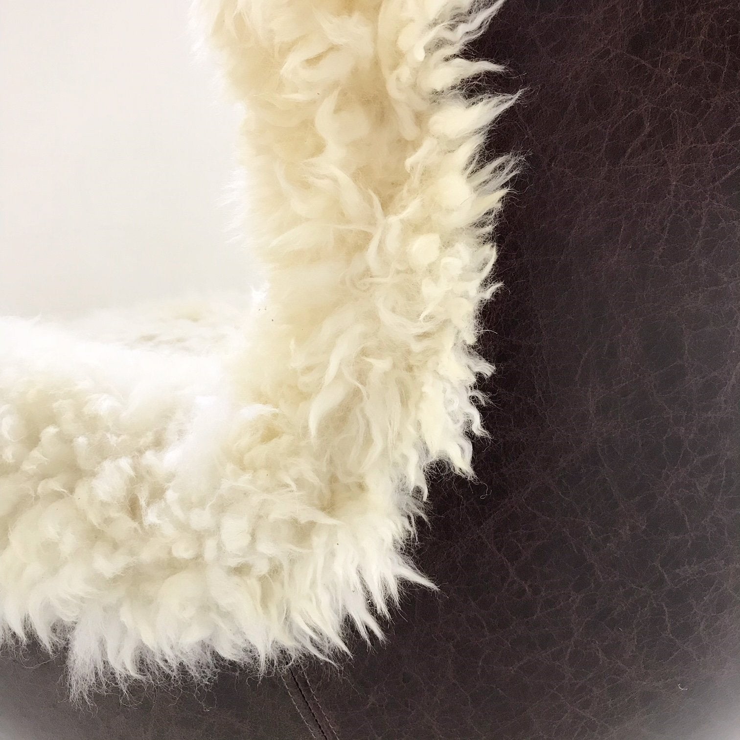 Arne Jacobsen for Fritz Hansen Egg Chair Restored and Reupholstered in Brazilian Sheepskin and Leather