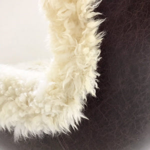 Arne Jacobsen for Fritz Hansen Egg Chair Restored and Reupholstered in Brazilian Sheepskin and Leather