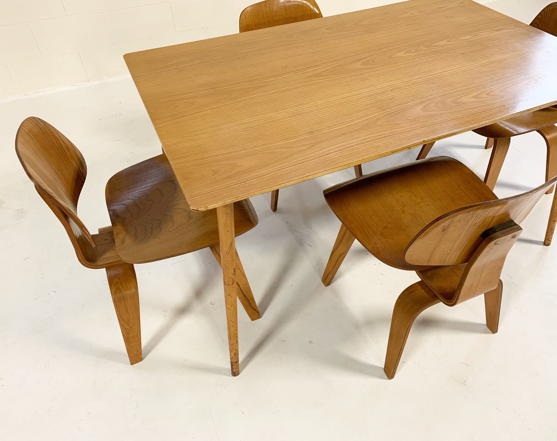 Charles and Ray Eames for Herman Miller DTW-3 Table and Set of 4 DCW Dining Chairs