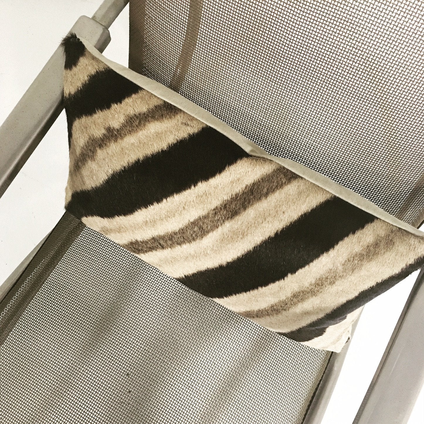 Midcentury Iron Mesh Chaise Lounge Chair