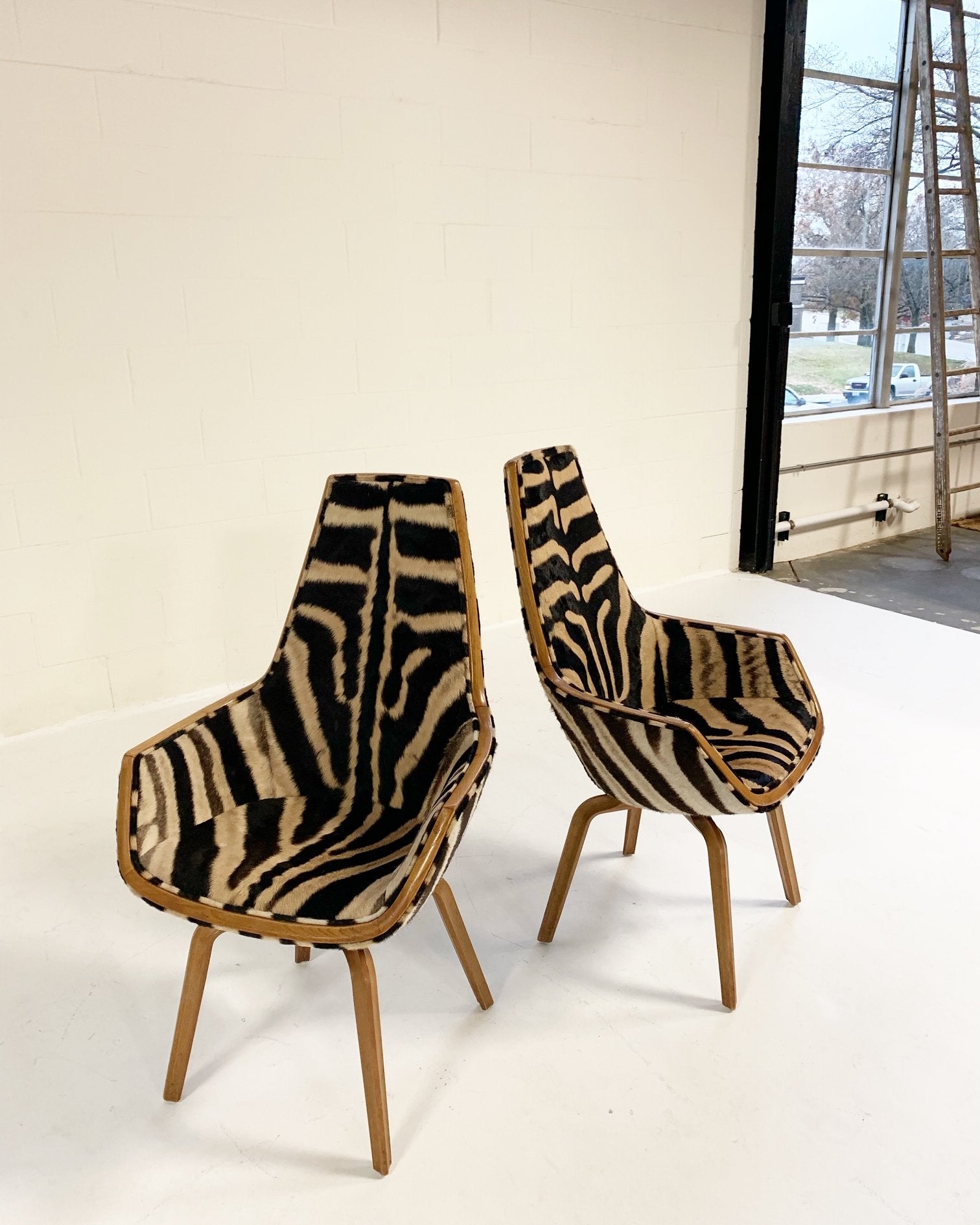 Rare Arne Jacobsen for Fritz Hansen Giraffe Chairs in Zebra Hide