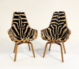 Rare Arne Jacobsen for Fritz Hansen Giraffe Chairs in Zebra Hide