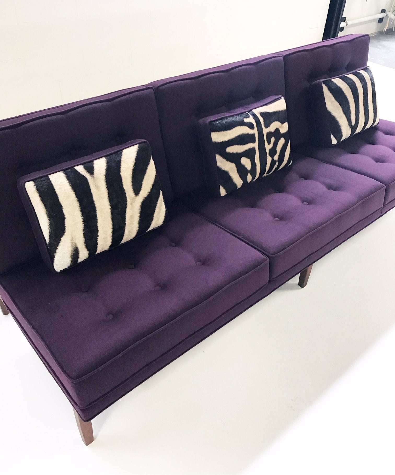 Florence Knoll Sofa in Loro Piana Aubergine Cashmere