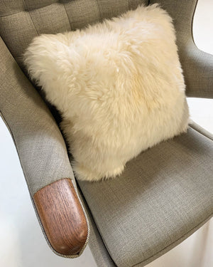Important Pair of Hans Wegner for A.P. Stolen Papa Bear Chairs with Ottomans