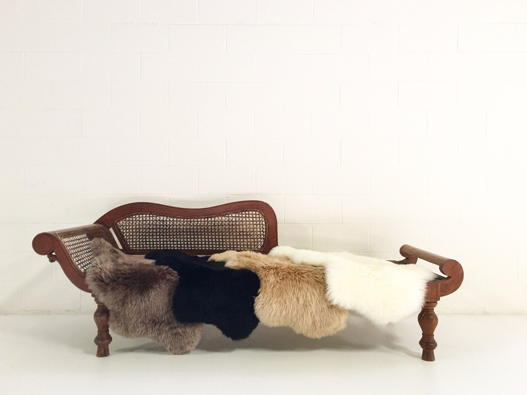 New Zealand Sheepskin Rug - Grey