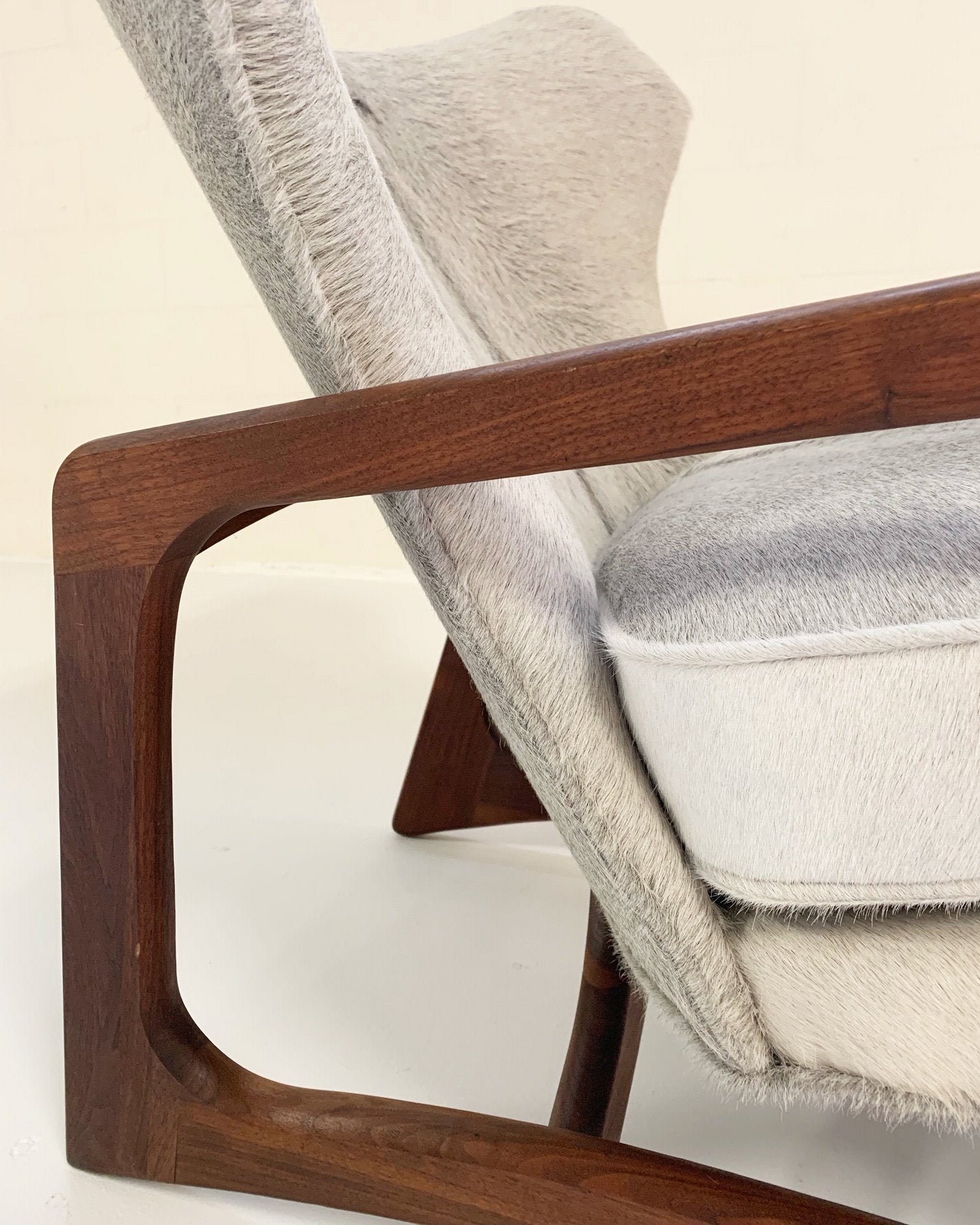 Adrian Pearsall for Craft Associates Model 2466-C Lounge Chair in Brazilian Cowhide