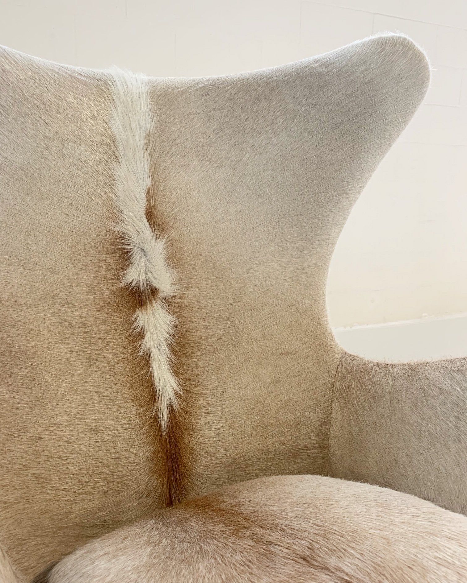 Arne Jacobsen for Fritz Hansen Egg Chair in Brazilian Cowhide