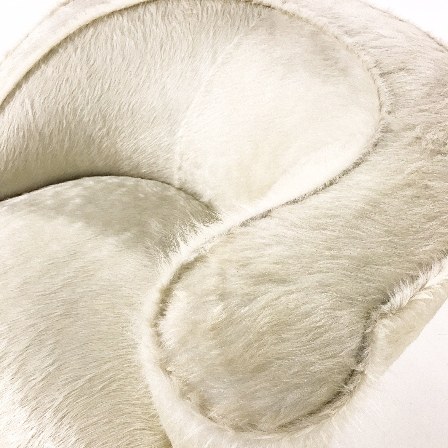 Pair of Vladimir Kagan Nautilus Chairs in Ivory Brazilian Cowhide
