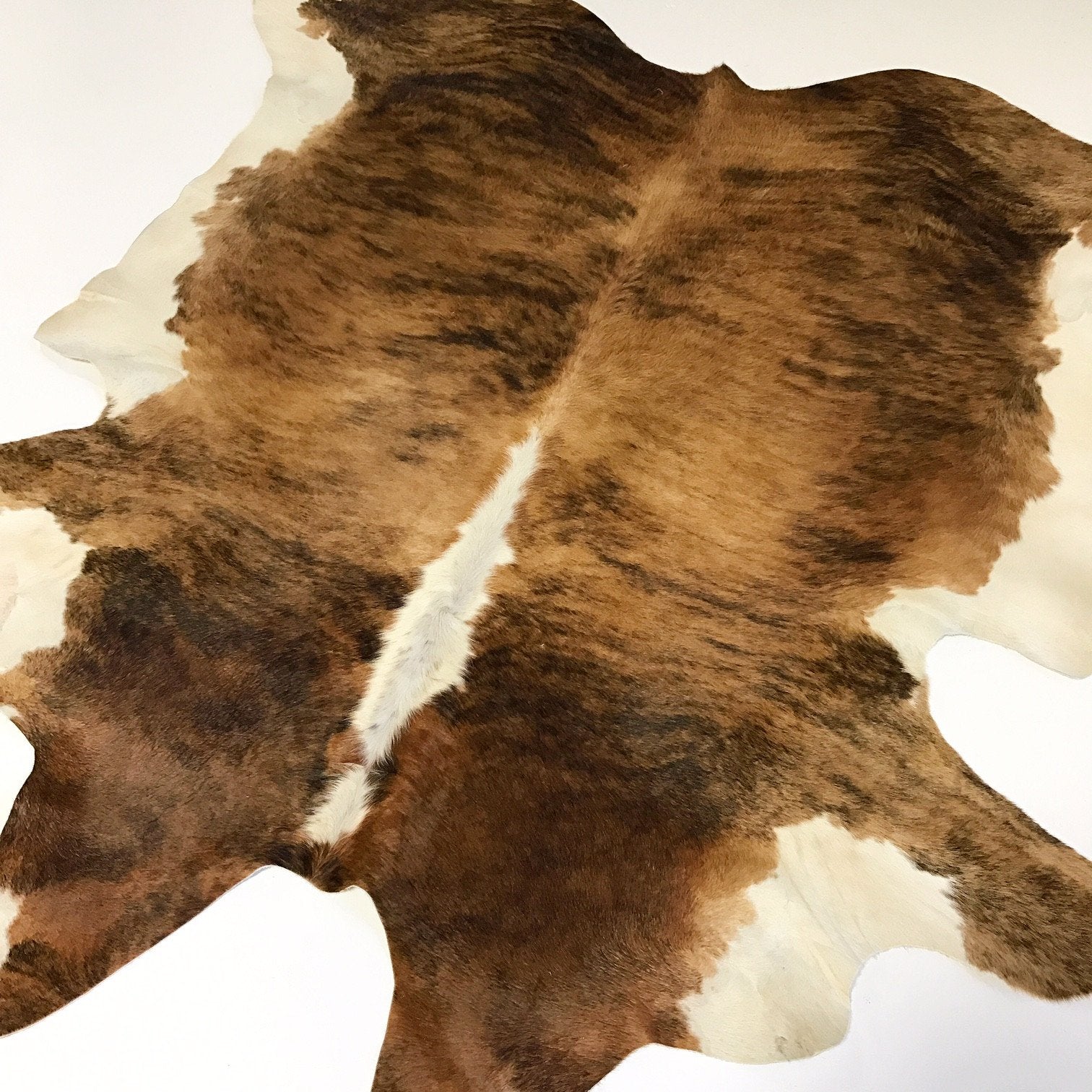 BRINDLE COWHIDE RUG - TIFT