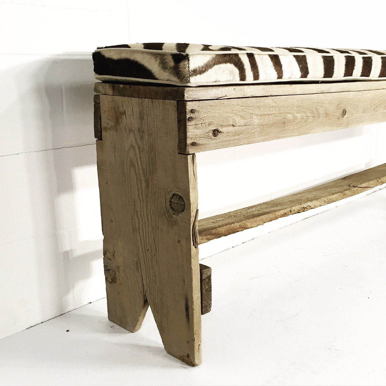 VINTAGE FARMHOUSE BENCH - NO.10
