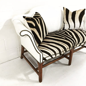 VINTAGE WHITE LEATHER LOVESEAT