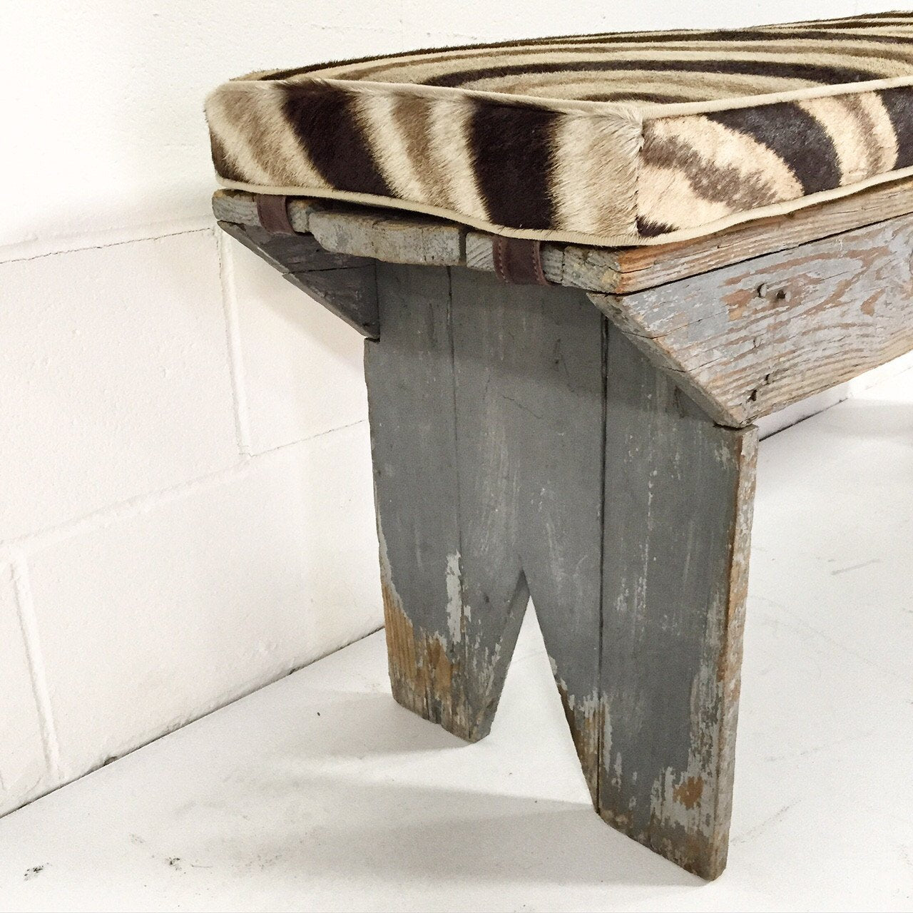 VINTAGE FARMHOUSE BENCH - NO.7