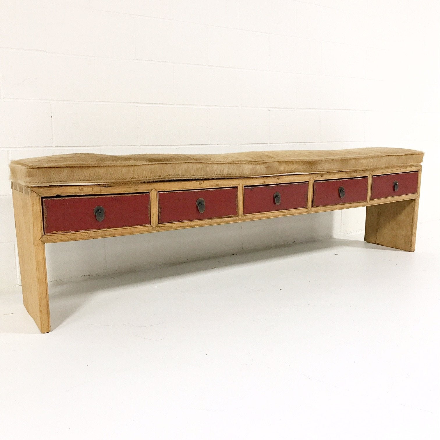 5-Drawer Bench with Palomino Cowhide Cushion