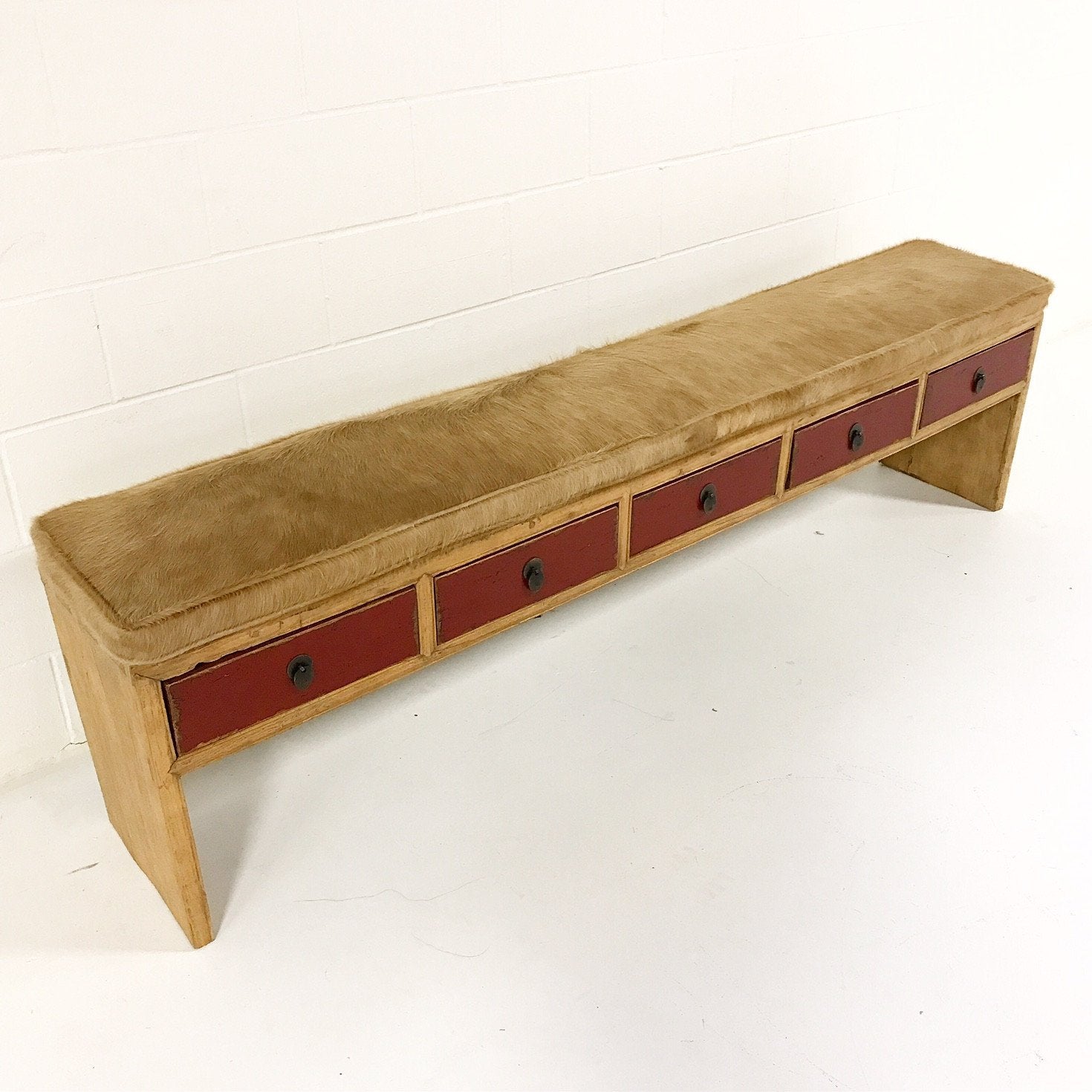 5-Drawer Bench with Palomino Cowhide Cushion