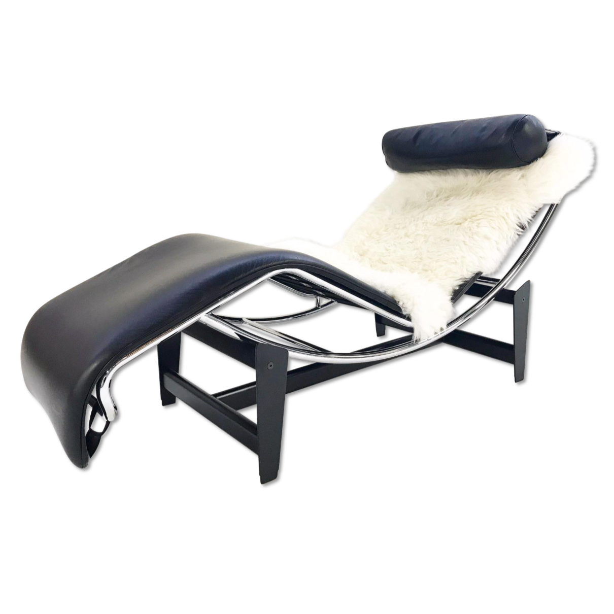 Pierre Jeanneret, Charlotte Perriand, and Le Corbusier for Cassina LC4 Chaise Lounge Chair with Brazilian Sheepskin Throw