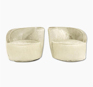 Pair of Vladimir Kagan Nautilus Chairs in Ivory Brazilian Cowhide